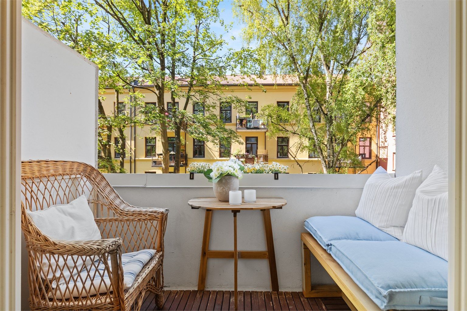 Nora Larsen Rørvik har gleden av å presentere Johannes Bruns gate 12D! 