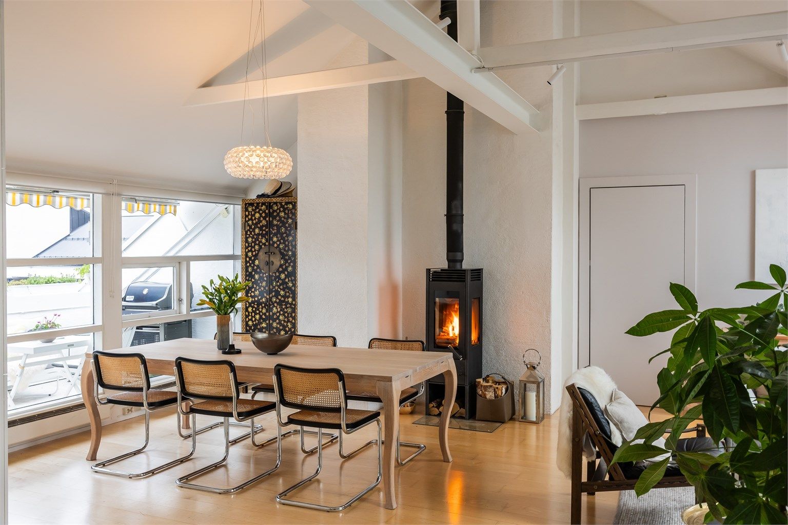 Velkommen til denne unike loftsleiligheten i Karlstadgata 4B - presentert av André Gartland Hoff v/Krogsveen Grünerløkka!