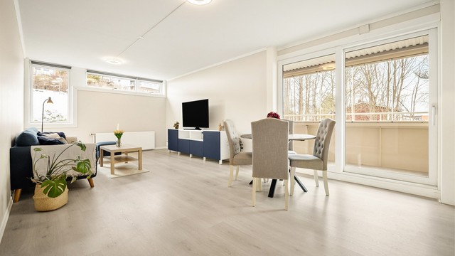 Leiligheten er overflateoppusset i 2026.