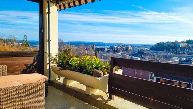 Velkommen til Hamangskogen 77 - Nydelig beliggenhet i Hamangåsen like utenfor Sandvika sentrum