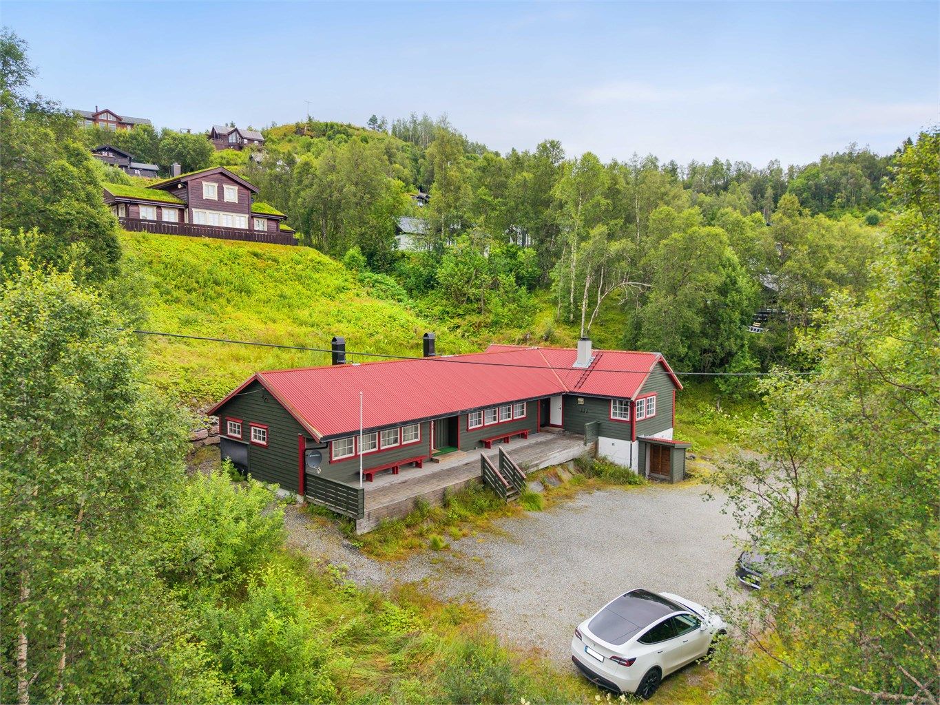 Velkommen til Kvinnhovdebrotet 2 presentert av Fredrik Stuhr i Krogsveen Bergen sentrum