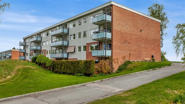 Eiendomsmegler Sarvajuthan Mahalingam v/Krogsveen Sandvika har gleden av å presentere Durudveien 16A!