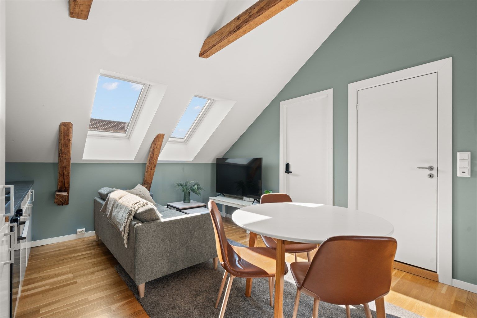 Arealeffektiv leilighet hvor stue og kjøkken er i en åpen løsning