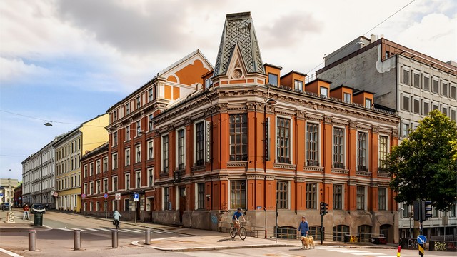 Flott beliggenhet i sentrum mellom Grünerløkka og St. Hanshaugen.