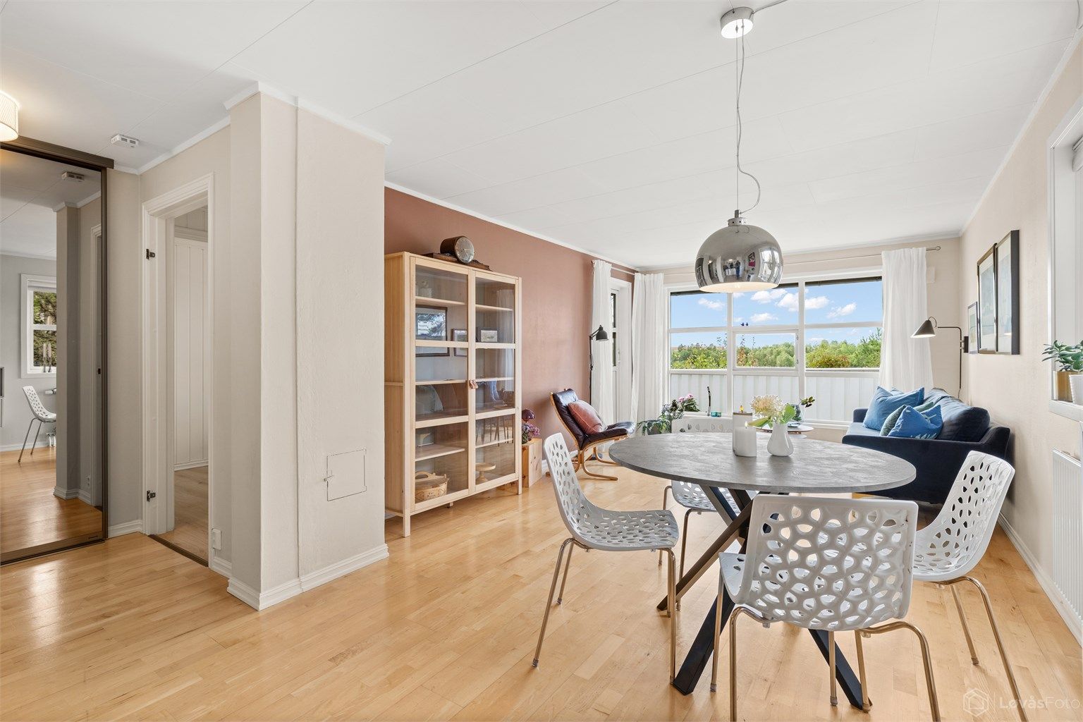Velkommen til Tiriltunga 42!
Foto: Løvås Foto