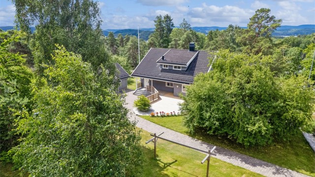 Velkommen til Flafjellet 13! -Presentert av Elisiff Wennersgaard v/Krogsveen Nesodden. Foto Foto: Per Oscar Skjellnan v/Efkt