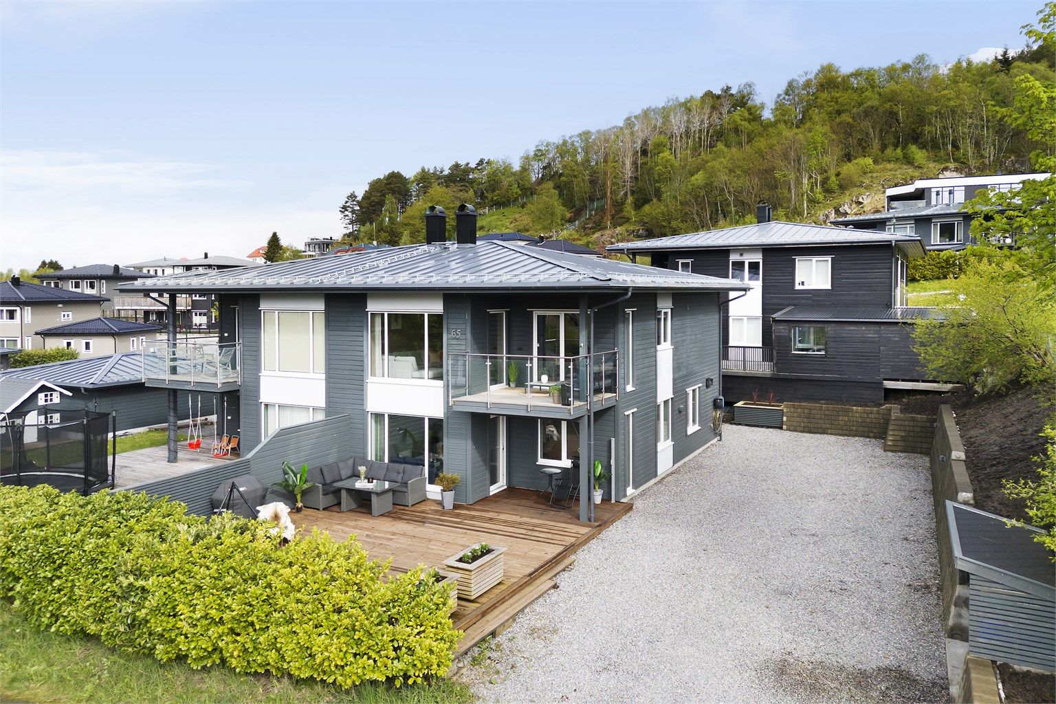 Velkommen til Smievegen 65 - presentert av Krogsveen v/eiendomsmegler Robert T. Iversen
