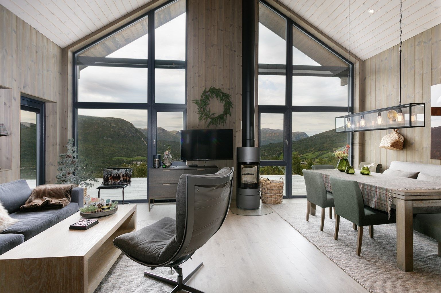 Krogsveen Sunnmøre v/Eiendomsmegler Harald Osdal har gleden av å presentere Liarbergvegen 135 på Bjorli