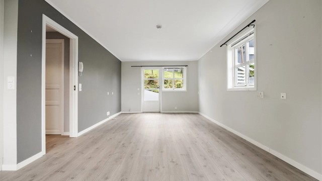 Leiligheten er gjennomgående og har en praktisk planløsning.