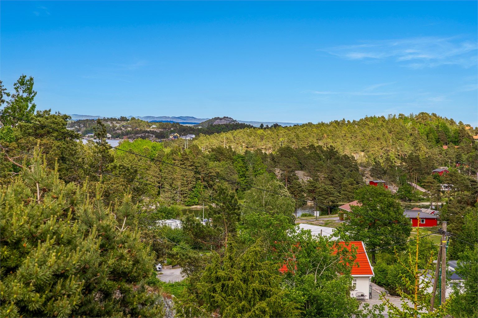 Flotte kyststier med toppturer i området.