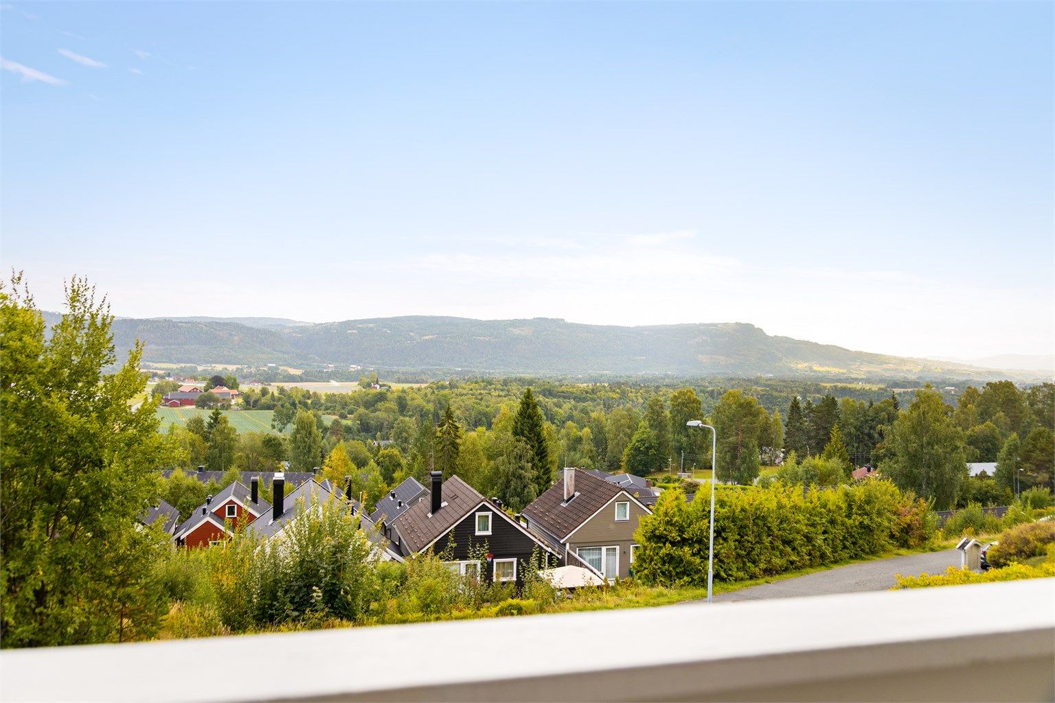 Fin beliggenhet i øverste del av boligfeltet på attraktive Fagerliåsen.
Foto: Stine Prøitz Jørgensen.