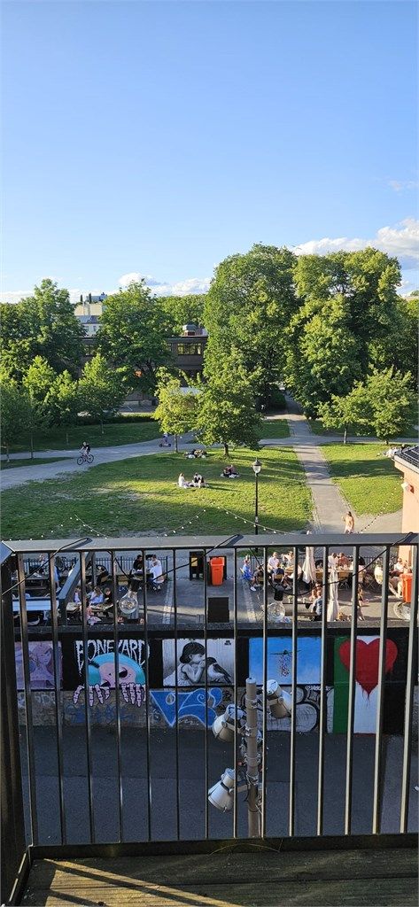 Selgers bilde fra balkong. 