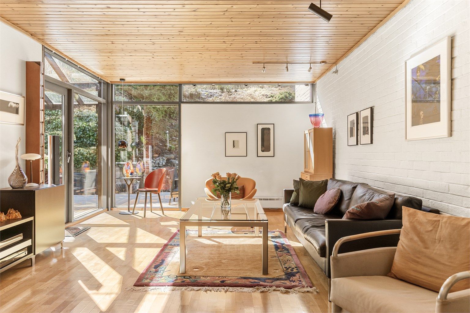 - Et flott arkitekttegnet enderekkehus -