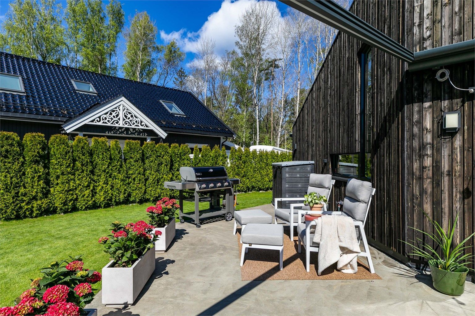 Plattingen er i svært liten grad eksponert for innsyn.