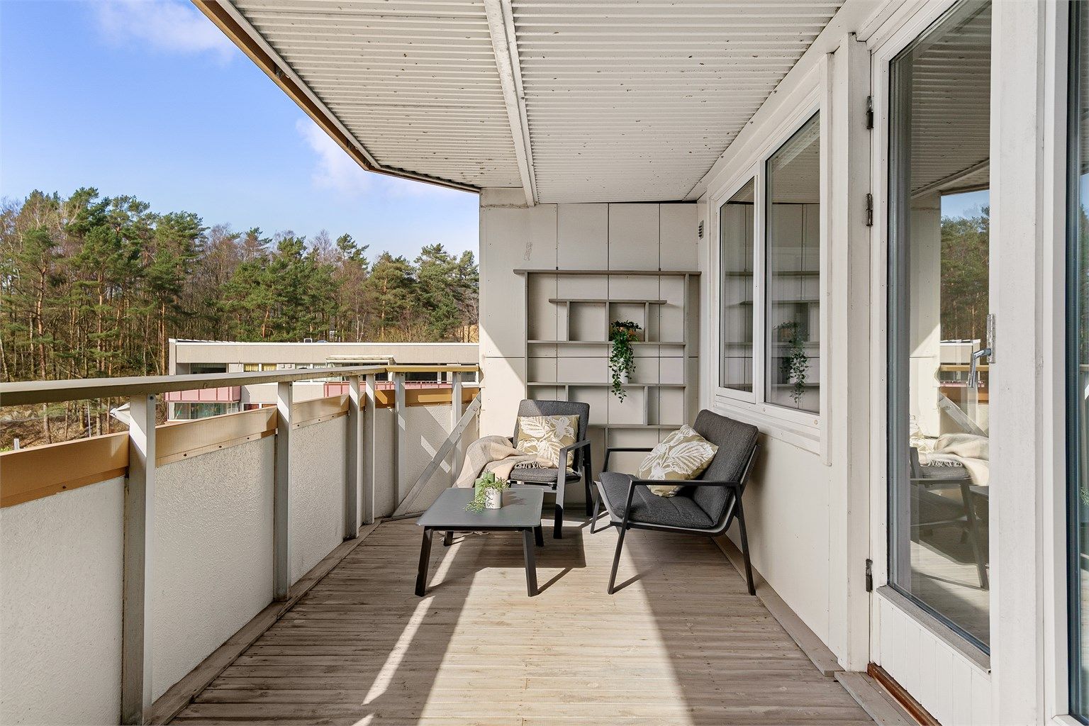 - Her får du et meget sentralt og flott hjem, like bak Oasen senter -