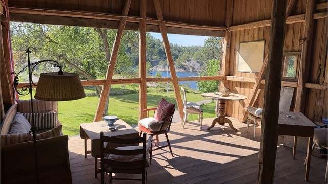 Sjarmerende rom i låven med mange muligheter
