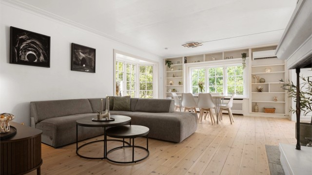 God plass til sofagruppe og spisestue