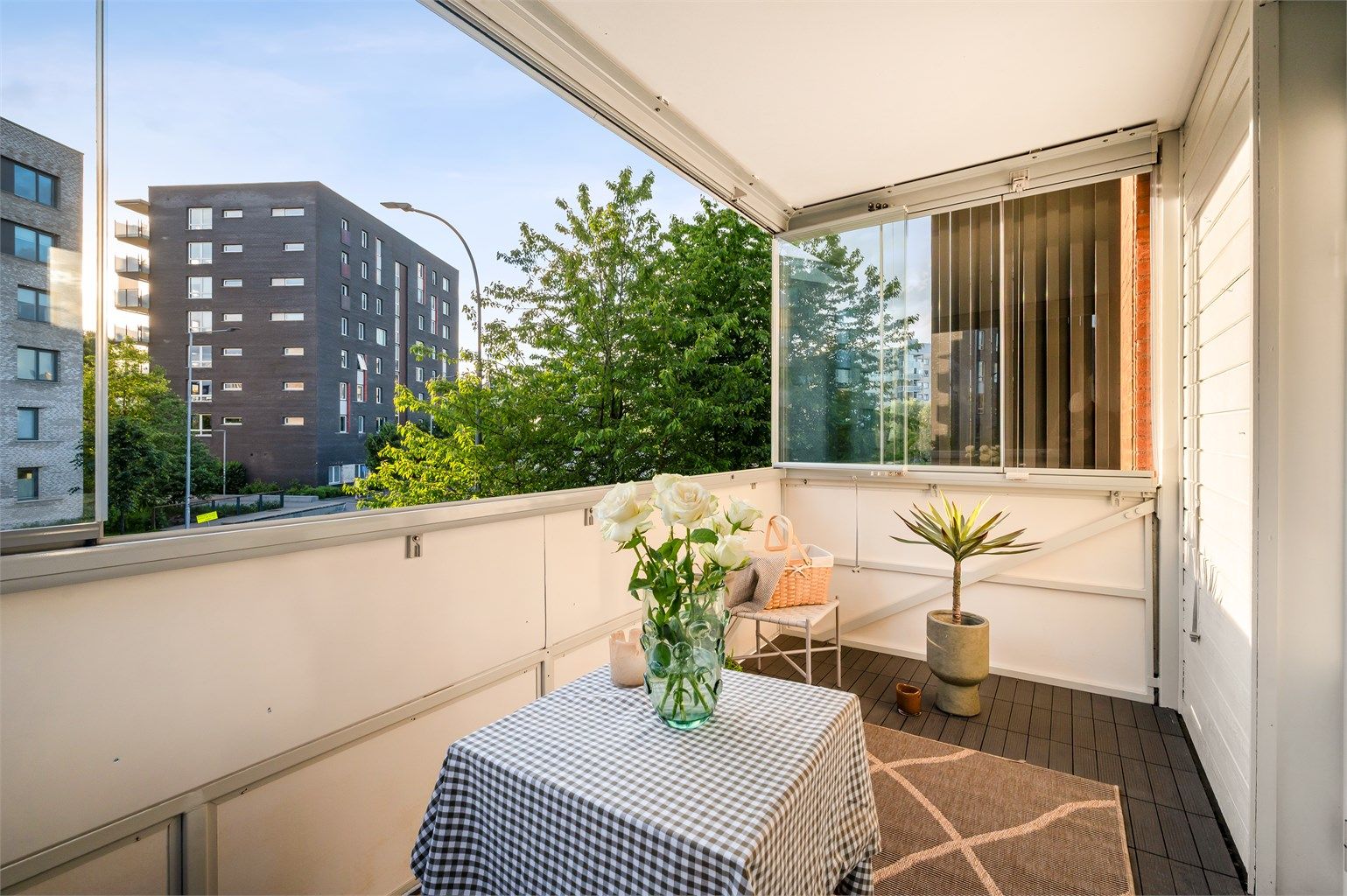 Her bor du i et veletablert og grønt boligområde med attraktiv og sentral beliggenhet på populære Hasle/Hovin. 
Foto: Peter Futo