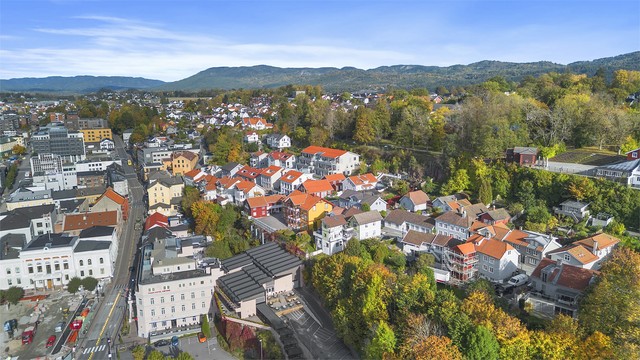 Snipetorp var tidligere en av de gamle innfartsveiene til Skien, og området er i dag kjent for sitt sjarmerende miljø og sammenhengende trehusbebyggelse.