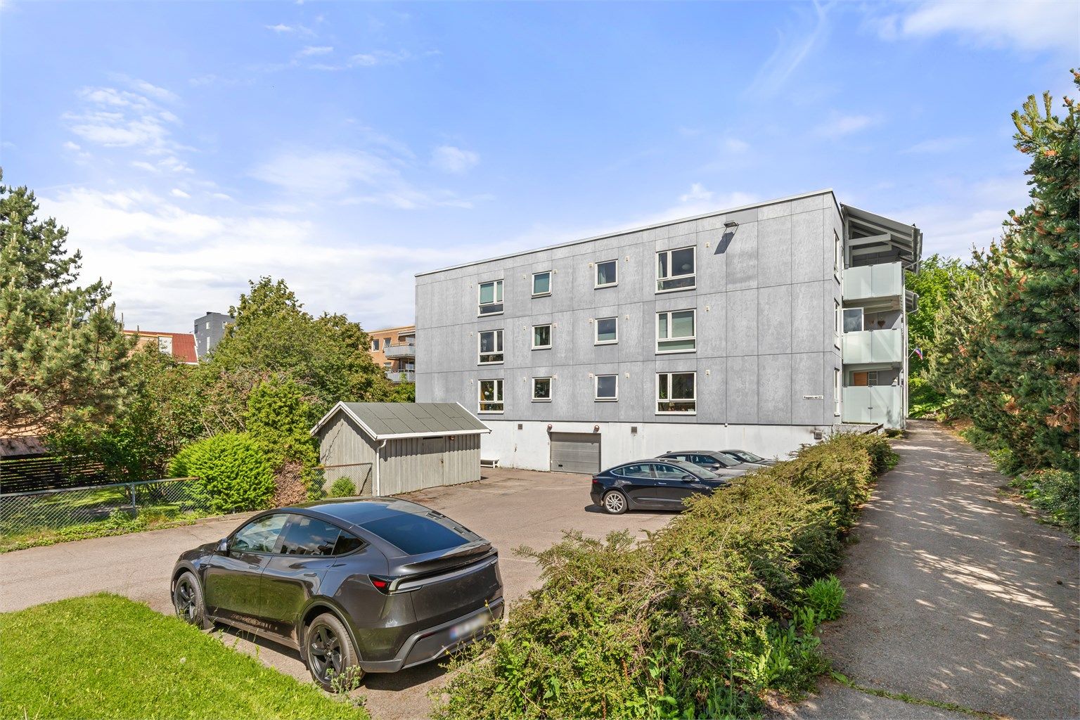 Her bor du i rolige omgivelser, samtidig som Grünerløkka, Carl Berner og et bredt servicetilbud er innen kort gangavstand.