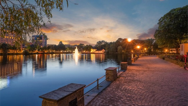 Sentral beliggenhet like ved Breiavannet.