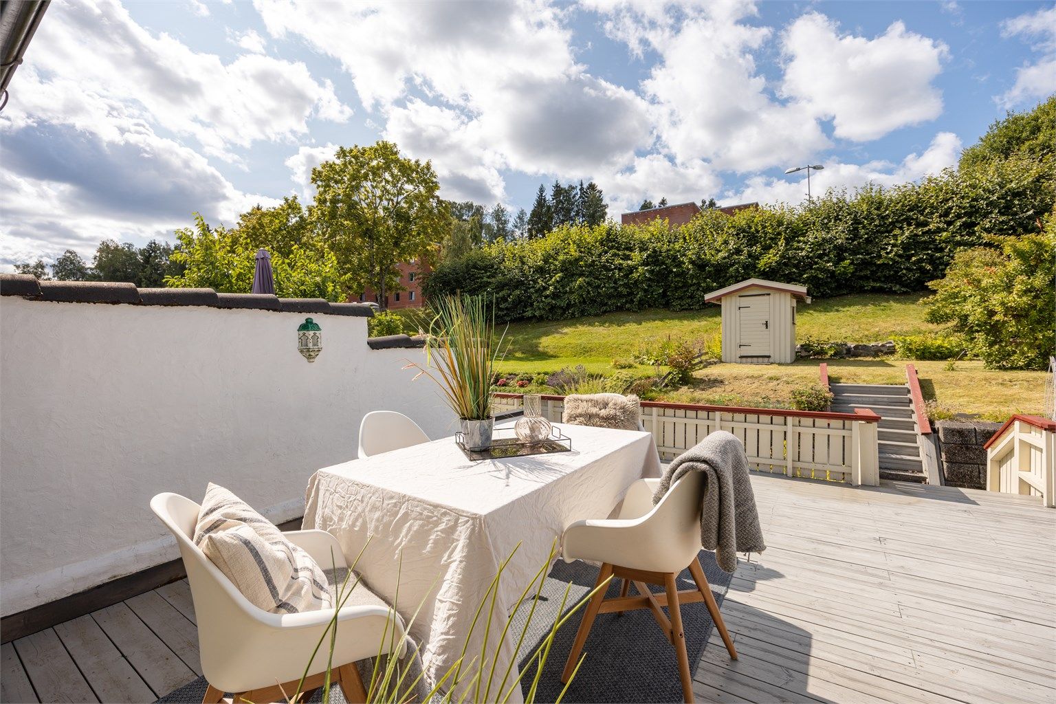 Terrassen har utgang fra stuen