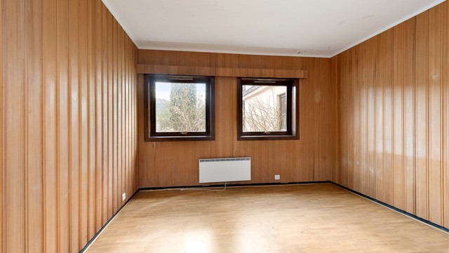 Dette rommet i kjelleren er i dag innredet for soverom, men er ikke godkjent for varig opphold