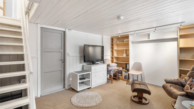 Innredet kjellerstue - ikke godkjent for varig opphold