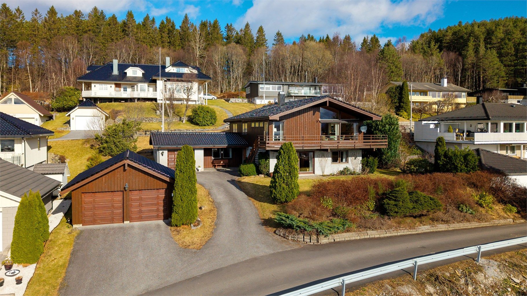 Velkommen til Lauramarka 3 på Åse, presentert av Eiendomsmegler/Partner Marit Stuen Aursnes