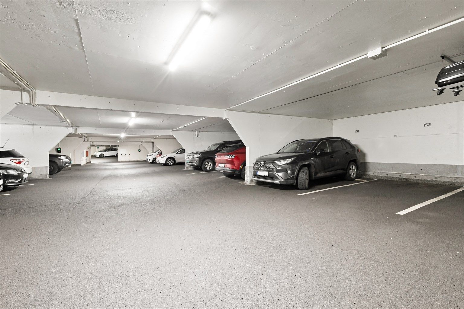 Det medfølger en garasjeplass (nr. 152)