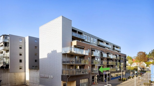 Gjennomgående leilighet med god planløsning, beliggende i 2. etasje.