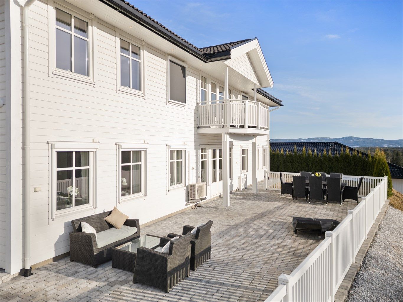 Bygningen er velholdt og utført med høy kvalitet av lokal byggmester. Foto: Ole Thorgeir Solheim Thoresen