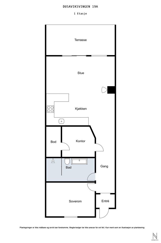 Leiligheten har en arealeffektiv planløsning som samler alle funksjoner på ett plan. Egen garasje og ekstern bod gir rikelig med lagringsplass.