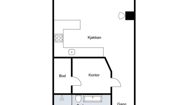 Leiligheten har en arealeffektiv planløsning som samler alle funksjoner på ett plan. Egen garasje og ekstern bod gir rikelig med lagringsplass.