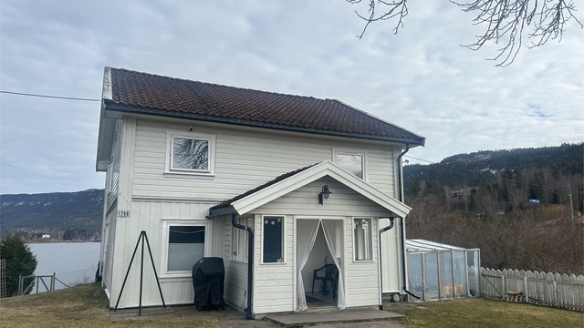 Velkommen til Holeveien 1290.