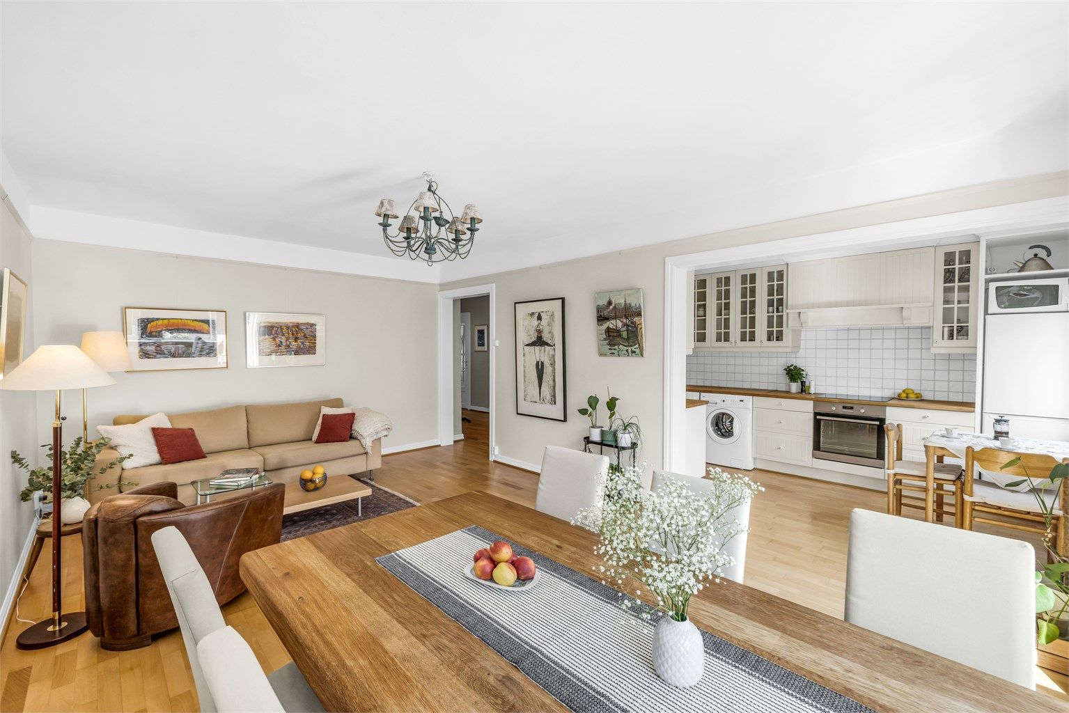 Her bor du stille og tilbaketrukket, samtidig som du har kort vei til Bogstadveien med utvalg av servicetilbud, hyggelige serveringssteder og gode kollektivforbindelser. Foto: Studio Solberg.