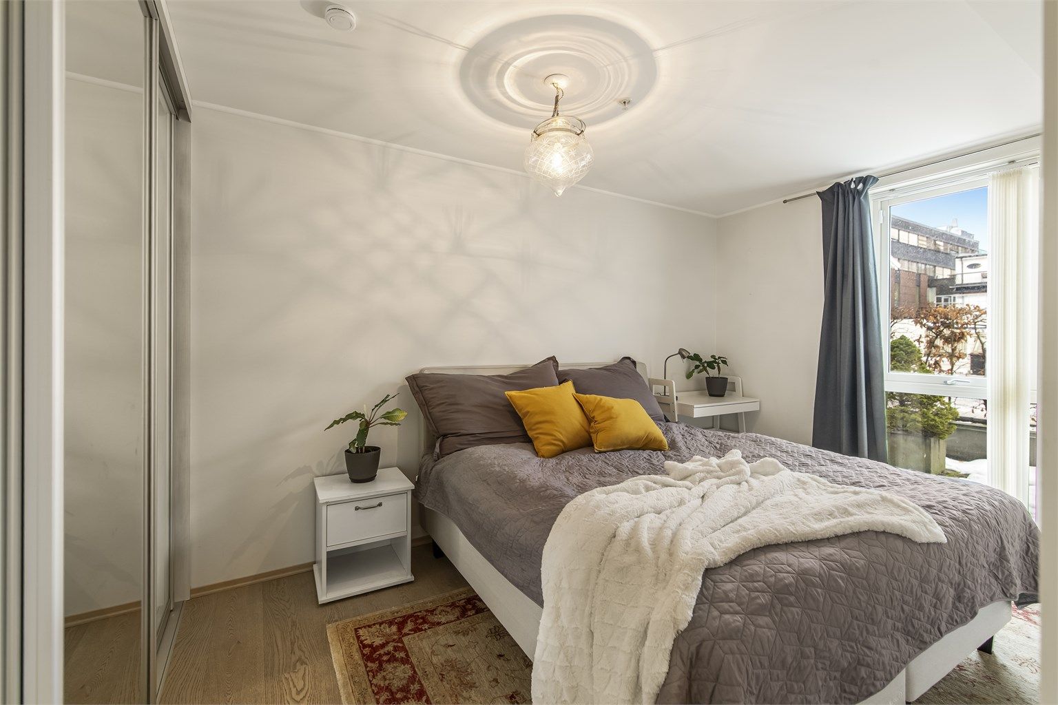 Hovedsoverommet er svalt og romslig 