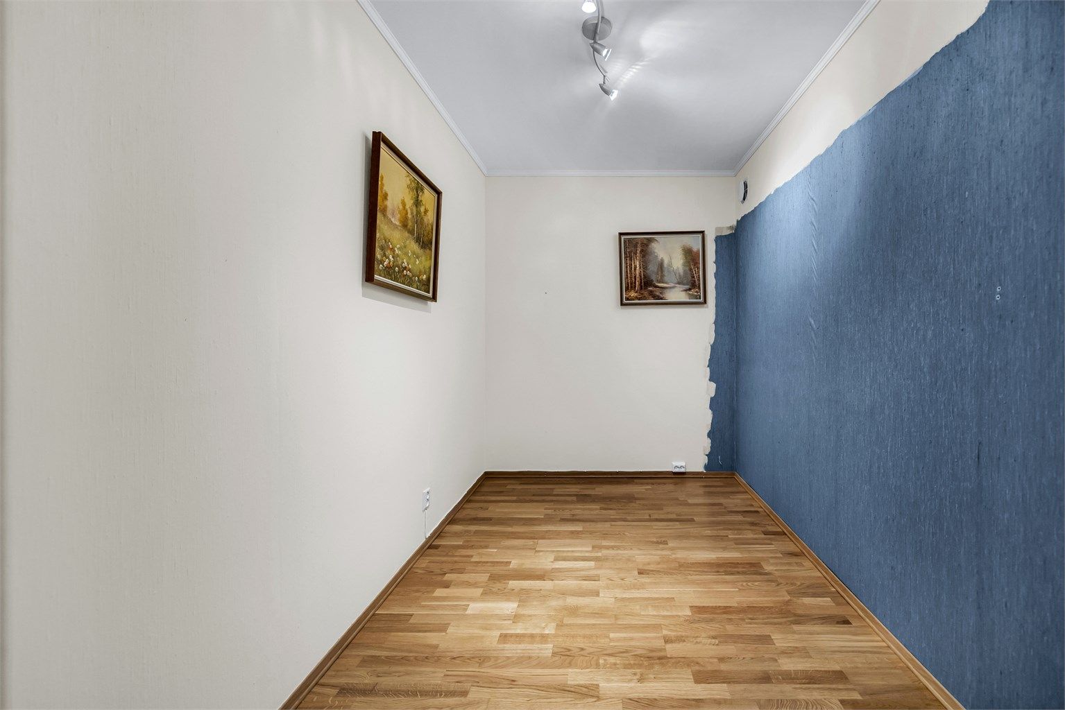 Innredet rom har flere bruks- og møbleringsmuligheter.