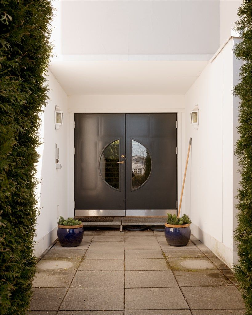 Vækerøveien 8B ligger i et rolig og etablert område, med kort vei til både Sollerudstranda og Bestumkilen.