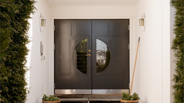 Vækerøveien 8B ligger i et rolig og etablert område, med kort vei til både Sollerudstranda og Bestumkilen.