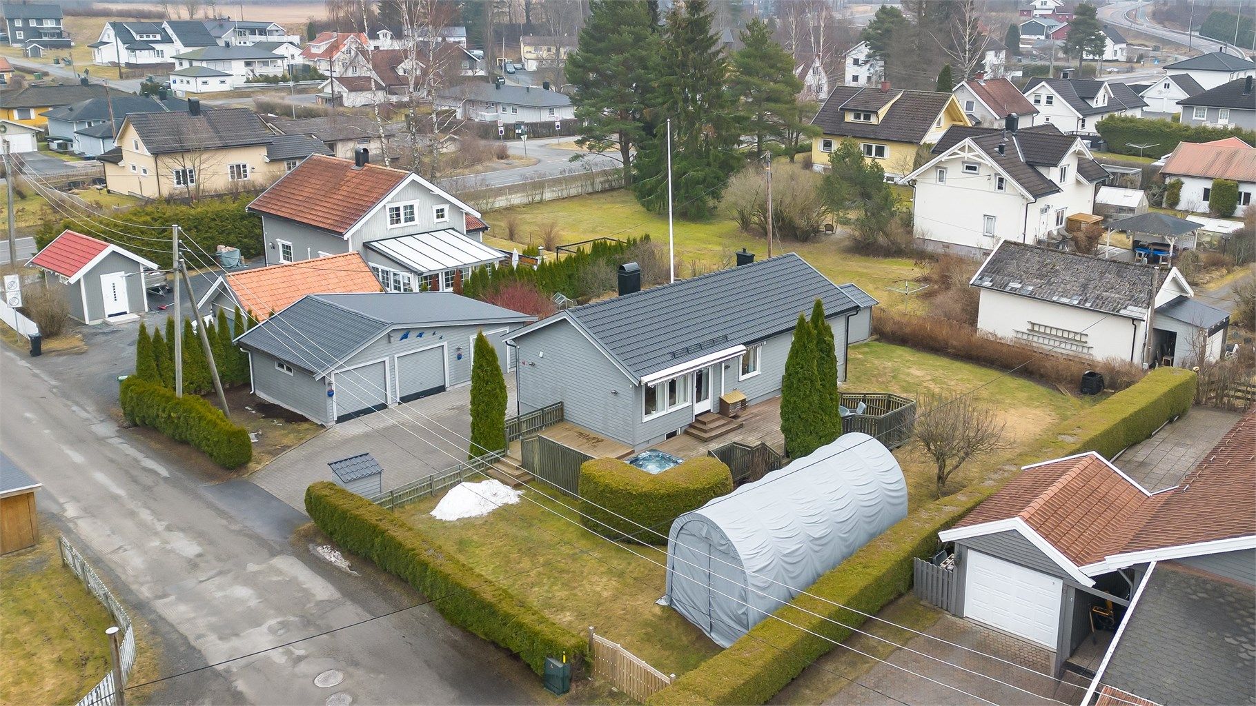 Velkommen til Damveien 4! Presenteres av Jørgen Gabrielsen v/Krogsveen avd. Skedsmokorset.