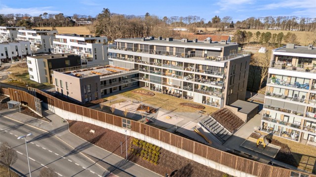 Etablert sameie med kort vei til Stavanger golfklubb, Store Stokkavann, Madla Amfi og kollektiv transport.