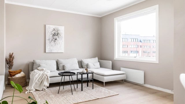 Leiligheten ble gjennom 2024 og 2025 renovert og samtidig betydelig oppgradert til moderne standard.