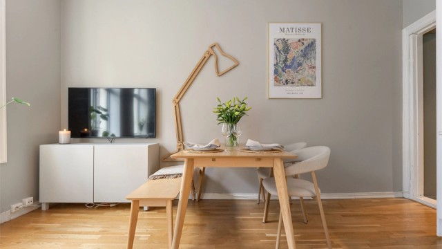Spiseplassen blir en naturlig del av oppholdsrommet.