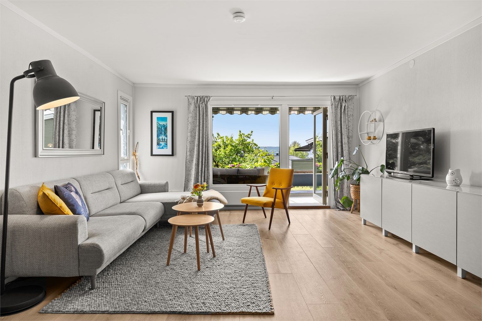 Endeleilighet med vindu både mot syd og vest