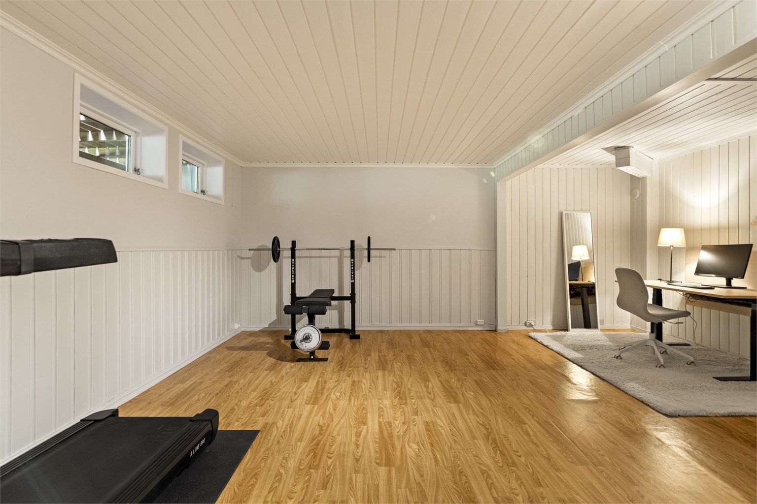 Rommet har mange bruksmuligheter og er perfekt for for eksempel ungdom i huset.