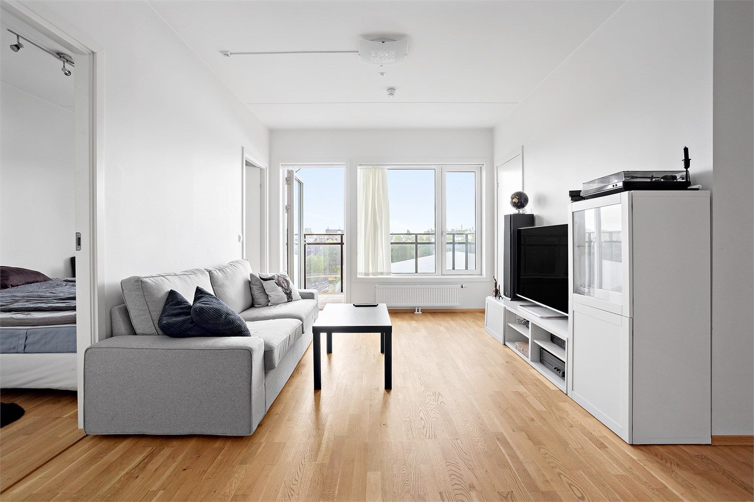 Velkommen til Mørtelverksbakken 5 - En flott 3-roms med balkong og garasjeplass. Ledig 01.06.2026!