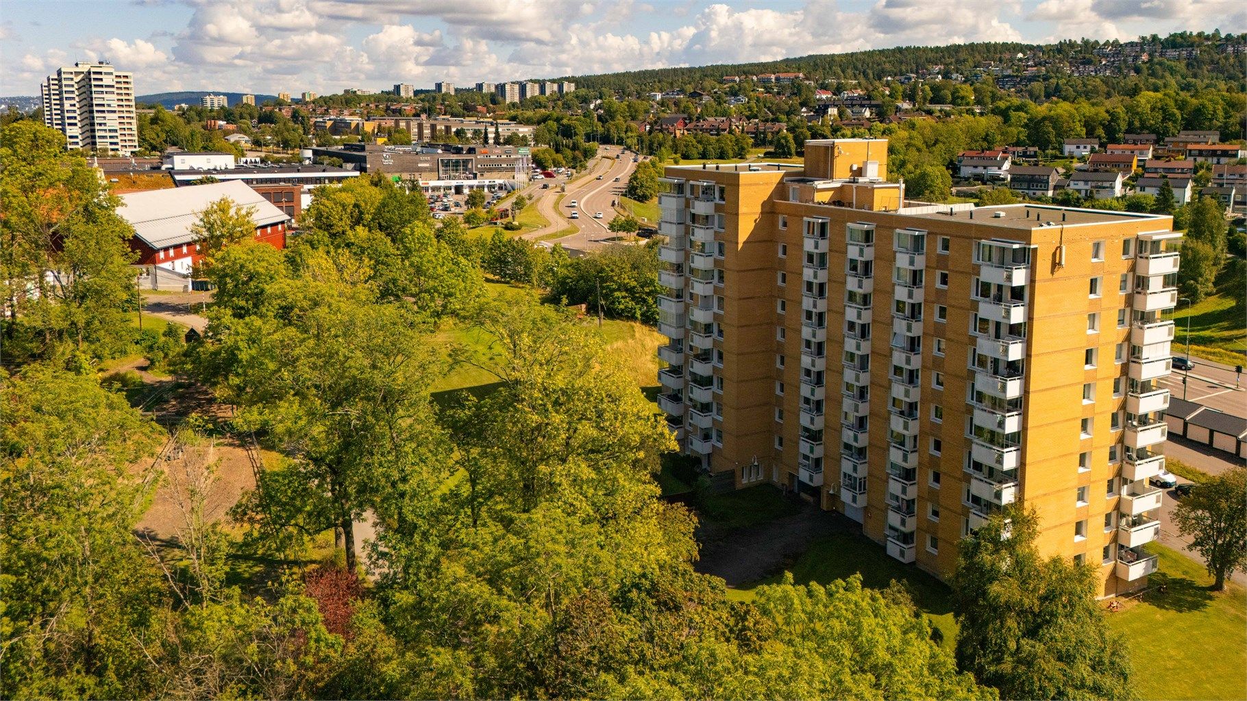 Fasade. Borettslaget har og felles takterrasse