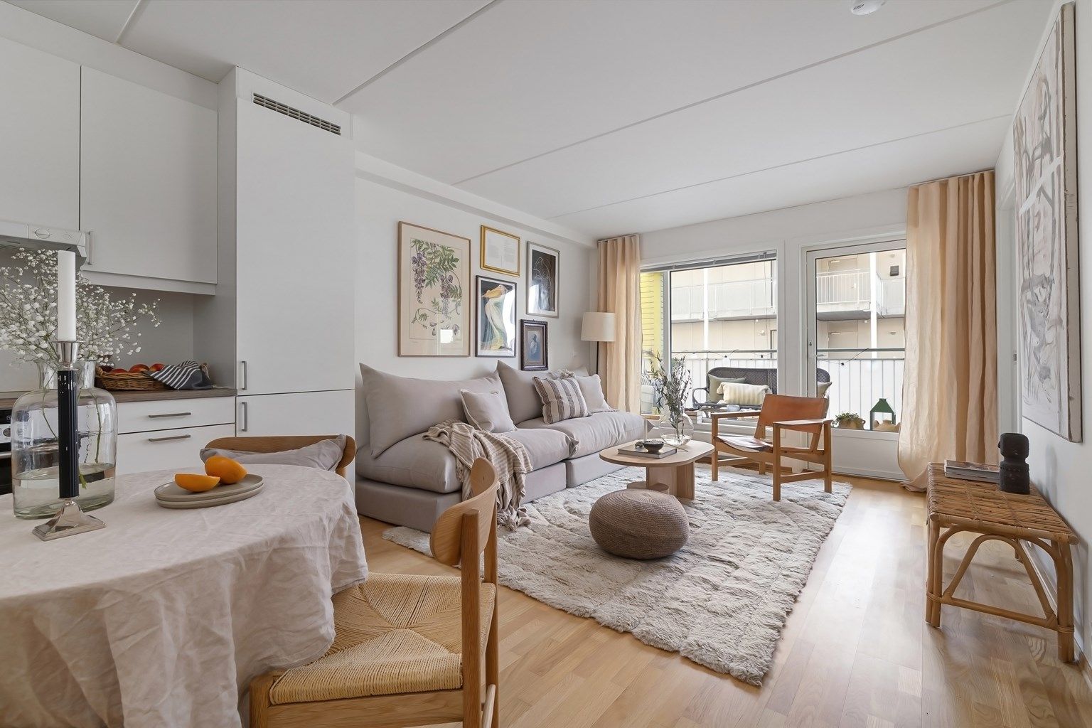 Velkommen til Årvollveien 19 - Presentert av Krogsveen ved Hanne Pettersen!