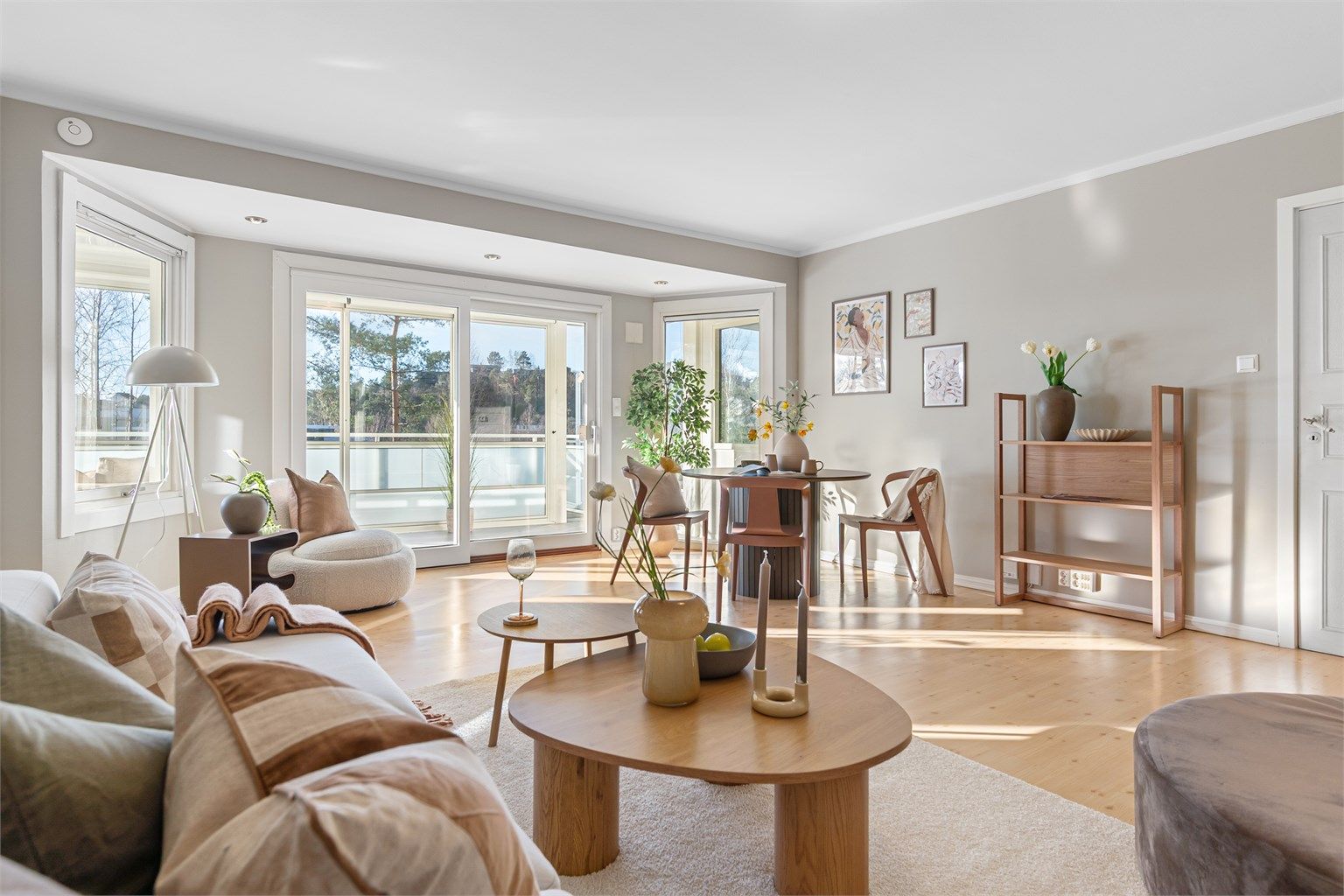 - Velkommen til Nebbeveien 25! -